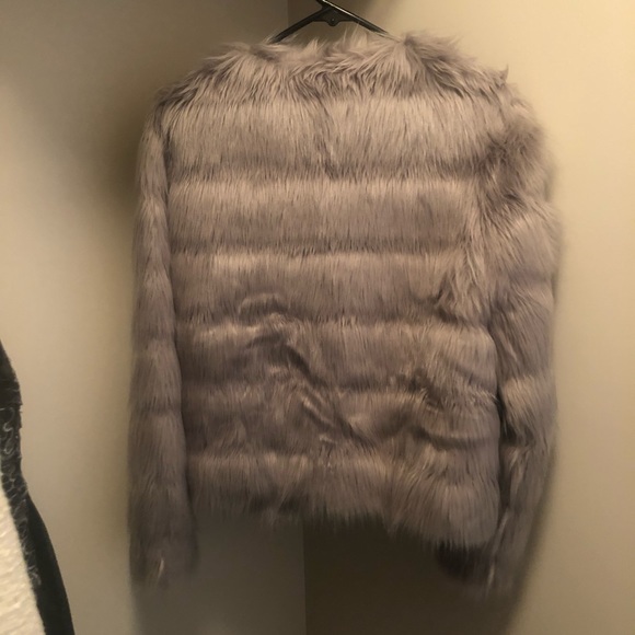 Brand New Grey Furry H&M Jacket - Picture 3 of 4